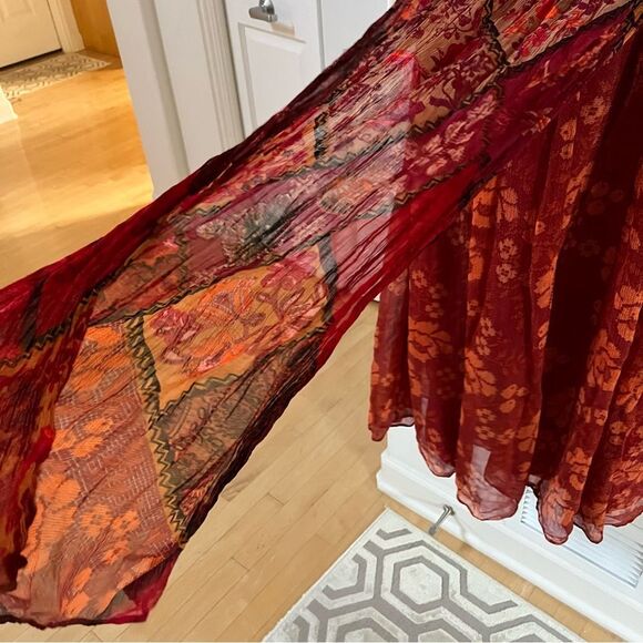 Soft Surroundings Cavatina Smocked Crinkle Chiffon Midi Dress in Red Multi NWOT - Picture 6 of 15